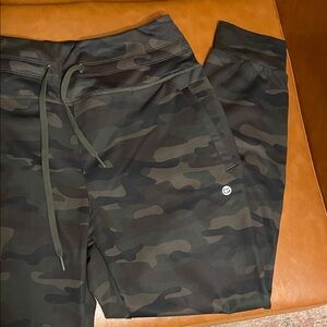 Women's Camo Joggers